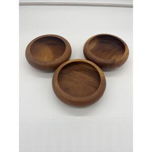 Vintage Set Of 3 Hand Turned Natural Wood Round Bowls On Pedestal 5.5‎ inch wide